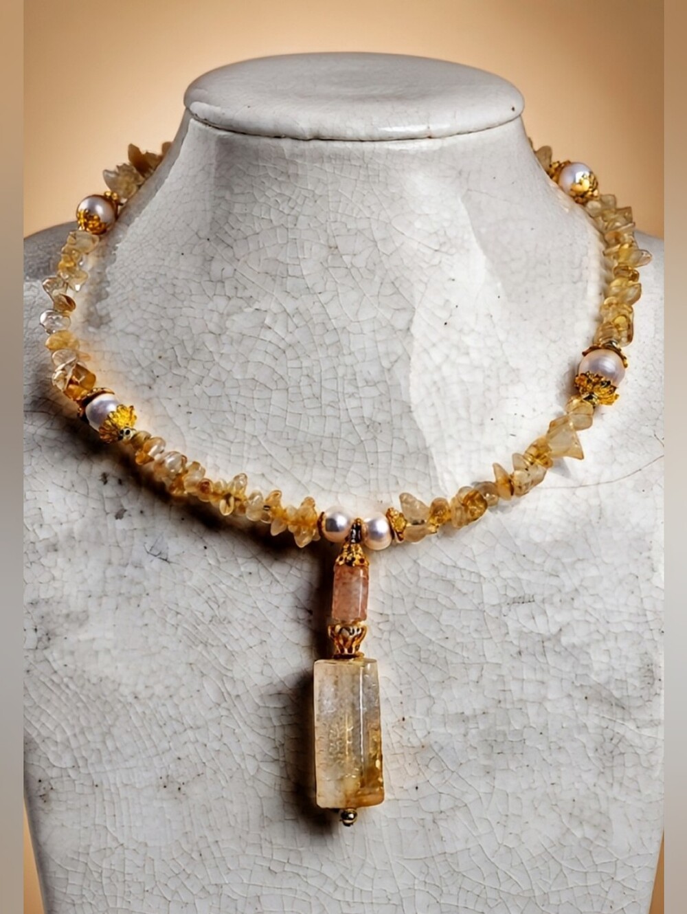 About the listing:Citrine Chip Beads And Pearls With Citrine Pendant Necklace